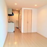 白を基調とした明るいお部屋です(内装)